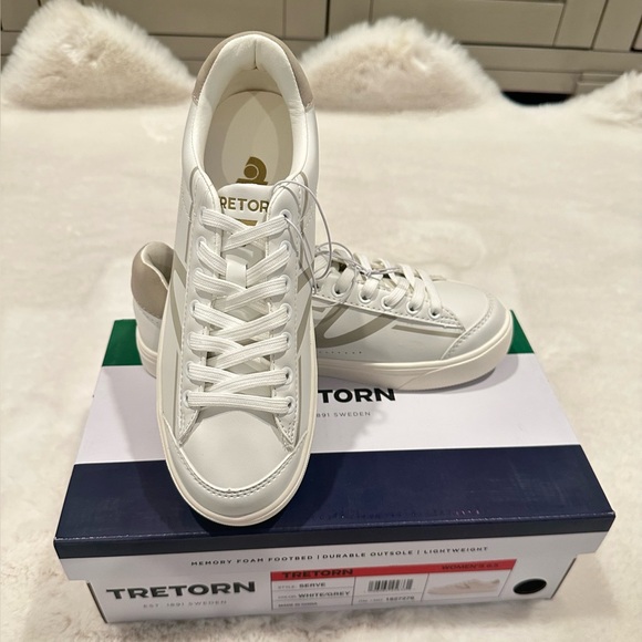 TRETORN Women's Hopper Sneaker - Picture 7 of 14